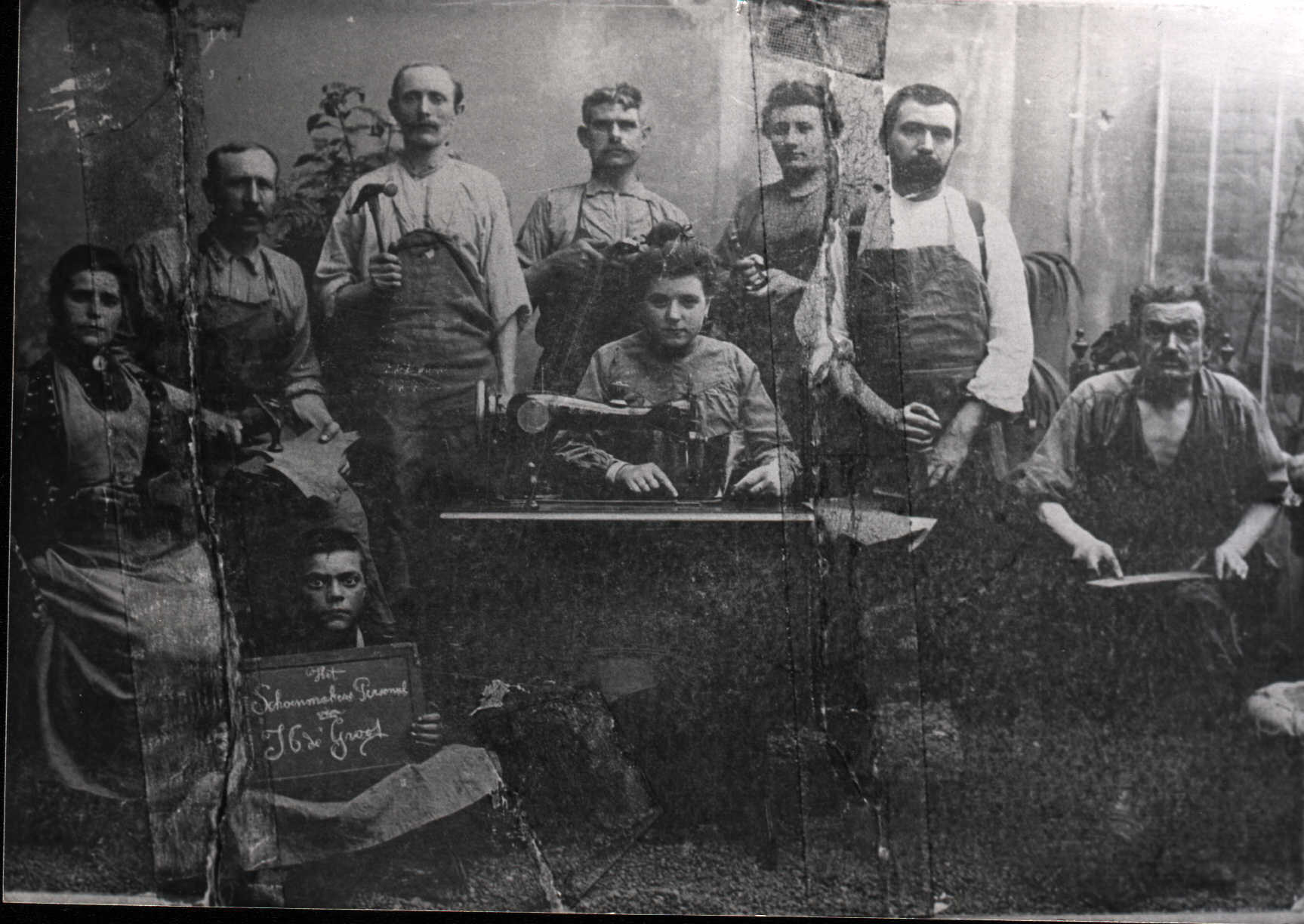 Klik voor foto in apart venster schoenmakerij.jpg